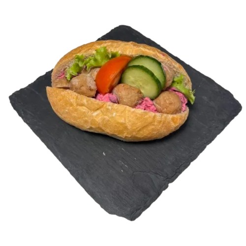 Köttbullar- rödbetsallads baguette 175g Eget Kök