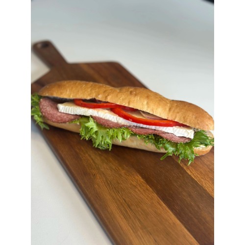 Baguette salami/ brie