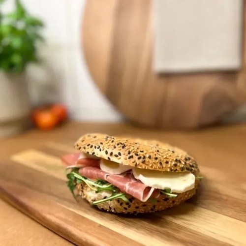Bagel Prosciutto